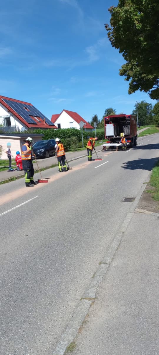 Längere Ölspur auf K7744