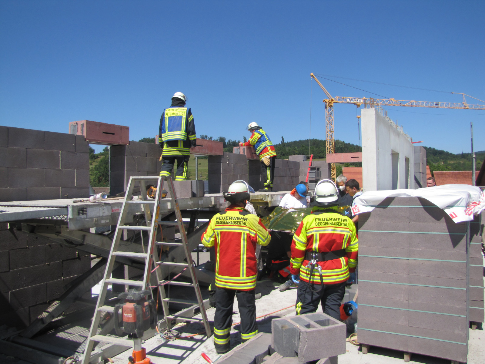 H ABSTURZ - Tiefenrettung