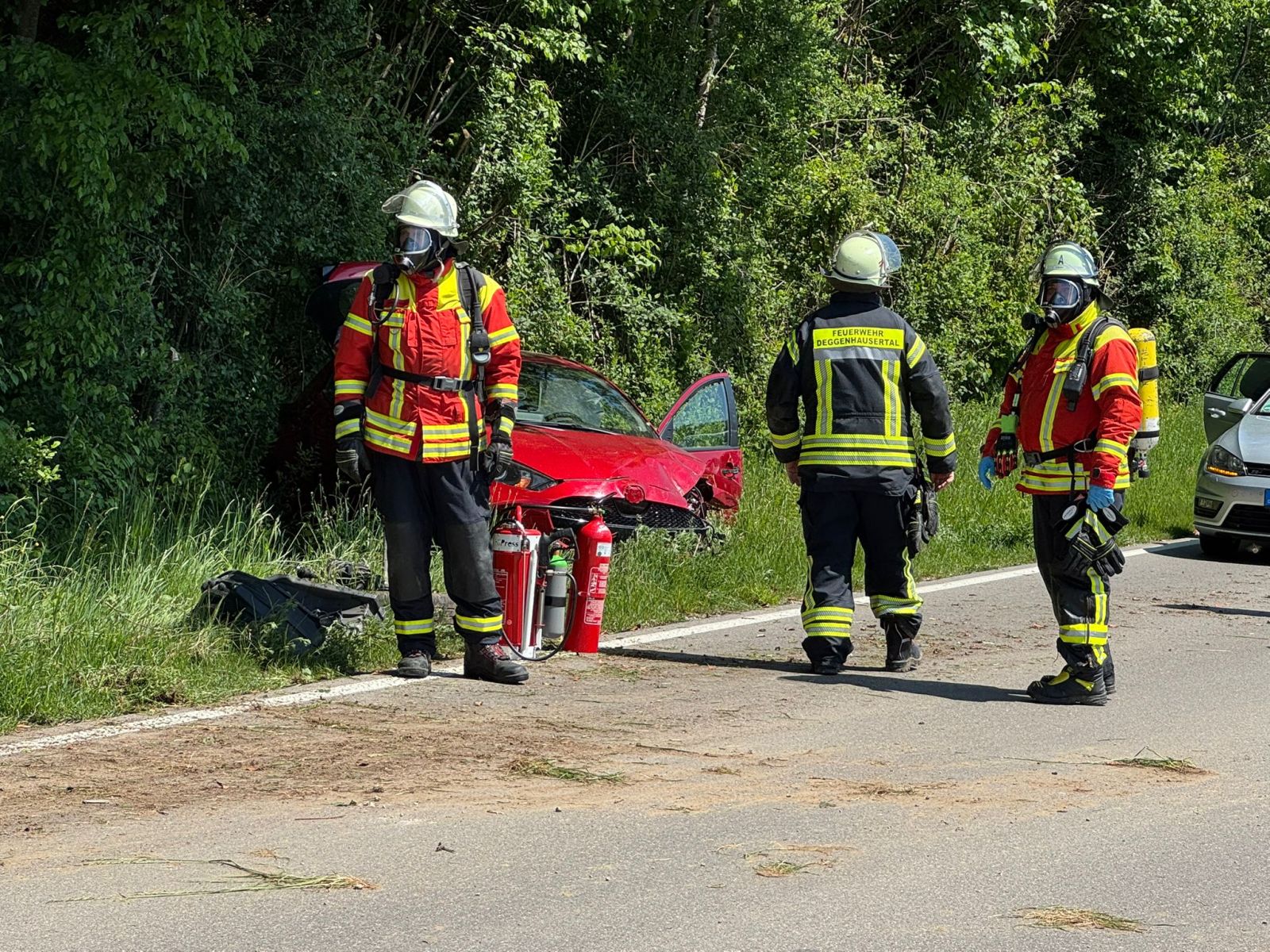 H1 VU - Auto von der Fahrbahn abgekommen